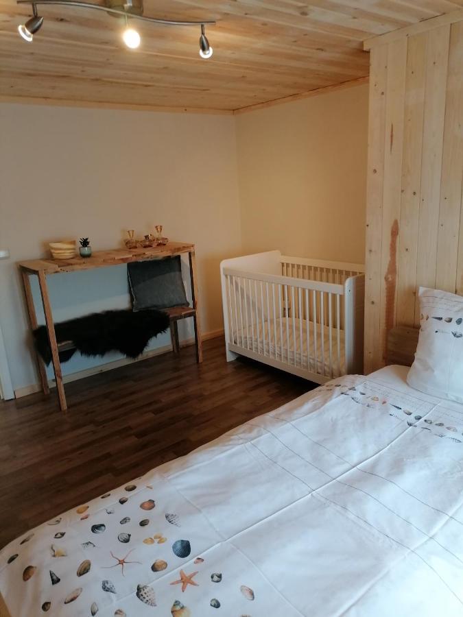 Vakantiewoning Upstairzzz Kortessem ภายนอก รูปภาพ